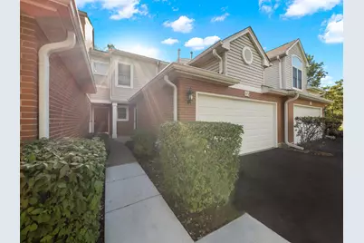 872 Old Checker Road, Buffalo Grove, IL 60089 - Photo 1