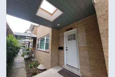 2036 W Morse Avenue #D, Chicago, IL 60645 - Photo 1