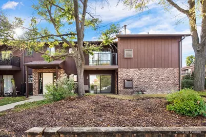 55 W 64th Street #202, Westmont, IL 60559 - Photo 1