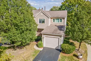 340 E Forest Knoll Dr, Palatine, IL 60074 - Photo 1