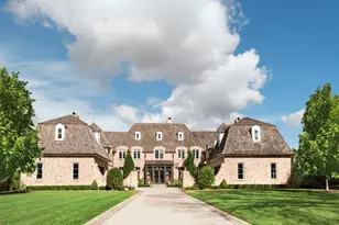 15W170 60th St, Burr Ridge, IL 60527 - Photo 1