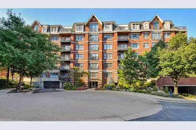 255 E Liberty Drive #302, Wheaton, IL 60187 - Photo 1