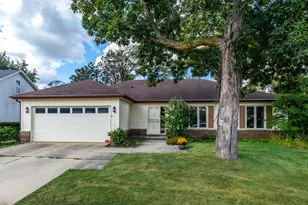 1505 Ranchview Dr, Naperville, IL 60565 - Photo 1