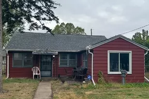 2905 Sewell St, Rockford, IL 61109 - Photo 1