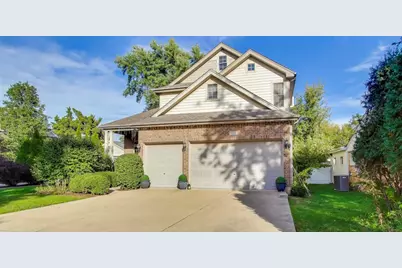 331 S Park Street, Westmont, IL 60559 - Photo 1