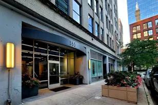 565 W Quincy St, Chicago, IL 60661 - Photo 1