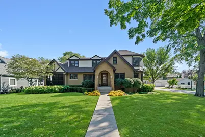 421 S Sunnyside Avenue, Elmhurst, IL 60126 - Photo 1