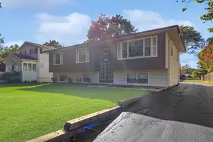 5624 Dunham Rd, Downers Grove, IL 60516 - Photo 1