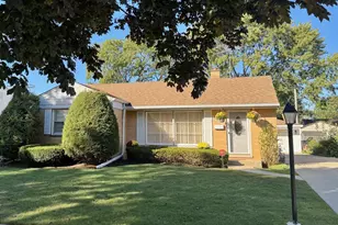1440 S 4th Ave, Des Plaines, IL 60018 - Photo 1