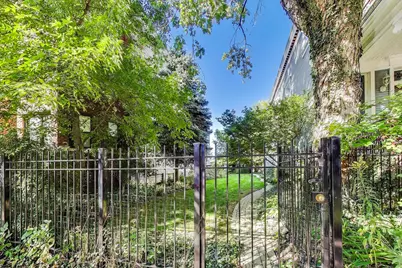 2524 W Winnemac Avenue, Chicago, IL 60625 - Photo 1