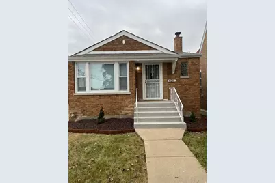 10246 S Vernon Avenue, Chicago, IL 60628 - Photo 1