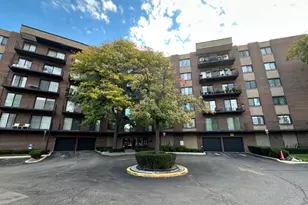 7601 N Lincoln Ave, Skokie, IL 60077 - Photo 1