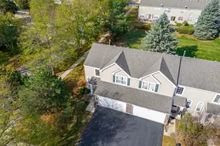 797 Silk Oak Ln, Crystal Lake, IL 60014 - Photo 1