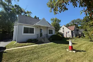 1724 Lotus Dr, Round Lake Heights, IL 60073 - Photo 1