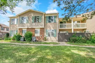 15B Fernwood Dr, Bolingbrook, IL 60440 - Photo 1