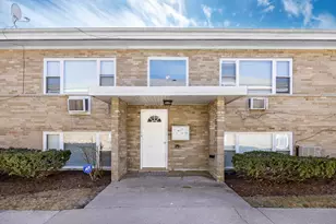 1924 S 16th Ave, Broadview, IL 60155 - Photo 1