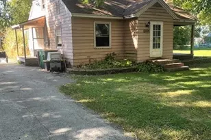 307 Jefferson Ave, Big Rock, IL 60511 - Photo 1