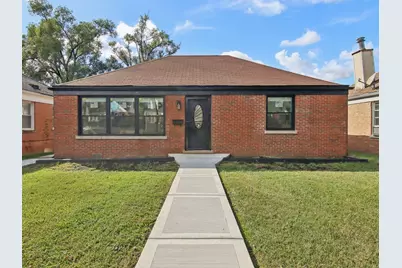 404 Frederick Avenue, Bellwood, IL 60104 - Photo 1