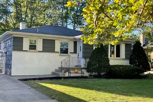 18452 Oakwood Ave, Lansing, IL 60438 - Photo 1