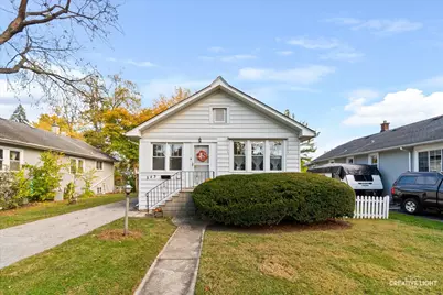 343 S Wisconsin Avenue, Villa Park, IL 60181 - Photo 1