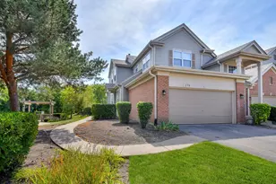 279 Blue Spruce Ln, Glendale Heights, IL 60139 - Photo 1