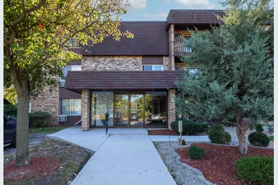 940 E Old Willow Road #207, Prospect Heights, IL 60070 - Photo 1