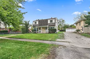 393 & 395 S Oriole Trail, Crystal Lake, IL 60014 - Photo 1