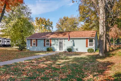 114 W 3rd Street, Gridley, IL 61744 - Photo 1