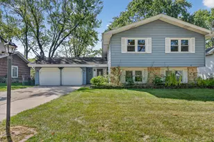 1365 Blair Ln, Hoffman Estates, IL 60169 - Photo 1