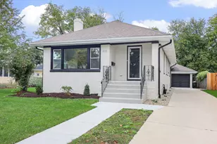 610 Pleasant Ave, Glen Ellyn, IL 60137 - Photo 1