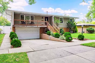 5568 Natalie Dr, Oak Forest, IL 60452 - Photo 1