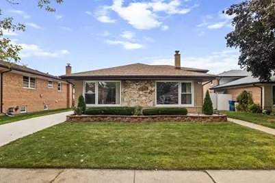 10720 Lamon Avenue, Oak Lawn, IL 60453 - Photo 1