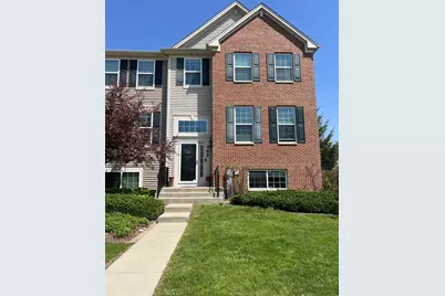 462 Town Center Boulevard, Gilberts, IL 60136 - Photo 1