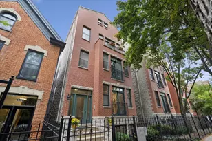 1056 N Marshfield Ave, Chicago, IL 60622 - Photo 1