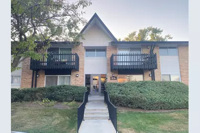 17A Kingery Quarter #102, Willowbrook, IL 60527 - Photo 1