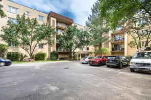 6430 W Belle Plaine Ave, Chicago, IL 60634 - Photo 1