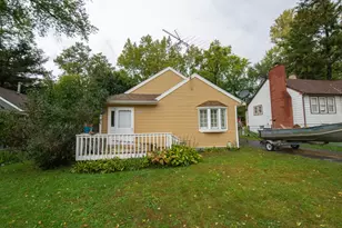 2801 N Orchard Dr, McCullom Lake, IL 60050 - Photo 1