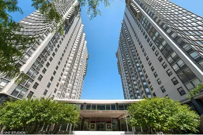 5701 N Sheridan Road #27M, Chicago, IL 60660 - Photo 1