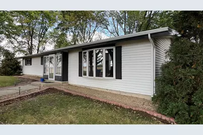 25033 E 3000 North Road, Dwight, IL 60420 - Photo 1
