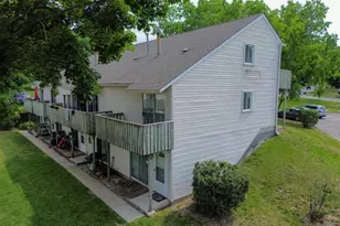 89 Maude Ave, Fox Lake, IL 60020 - Photo 1