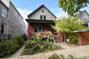 3042 N Sawyer Ave, Chicago, IL 60618 - Photo 1