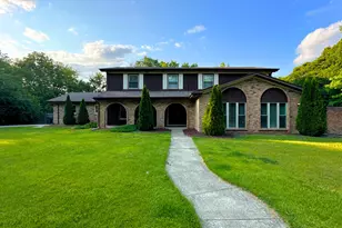 1607 Sylvan Ct, Flossmoor, IL 60422 - Photo 1