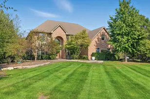 37W004 Ridgewood Dr, Saint Charles, IL 60175 - Photo 1