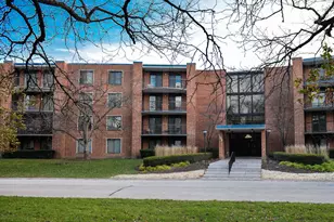 1605 E Central Rd, Arlington Heights, IL 60005 - Photo 1