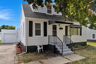 807 W 12th Street, Sterling, IL 61081 - Photo 1