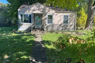 14717 E Riverside Dr, South Holland, IL 60473 - Photo 1