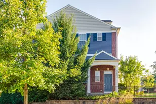 3253 Coral Ln, Glenview, IL 60026 - Photo 1