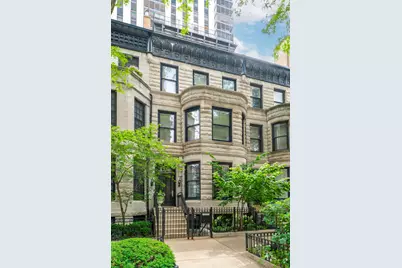 69 E Cedar Street, Chicago, IL 60611 - Photo 1