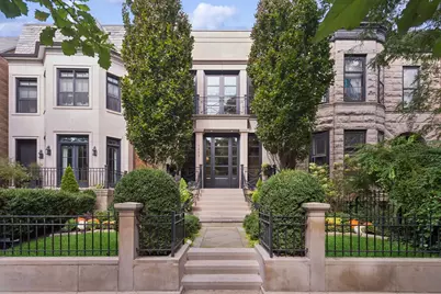 1446 W Belle Plaine Avenue, Chicago, IL 60613 - Photo 1