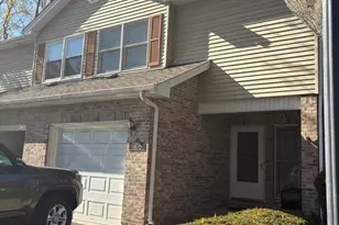 408 S Wenbriar Square, Addison, IL 60101 - Photo 1